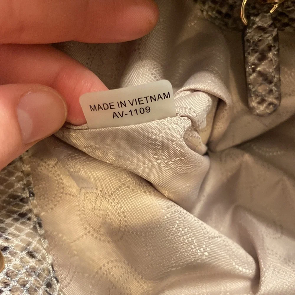 Michael Kors leather clutch snake skin (New) - Picture 5 of 7